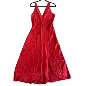 VTG Victoria's Secret Red Lace Slip Dress Size L Y2K Lingerie Romantic Coquette